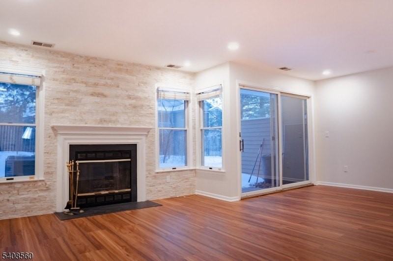 48 Eton Ct - Photo 4 of 11