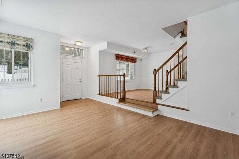 67 Bentley Ct - Photo 4 of 31