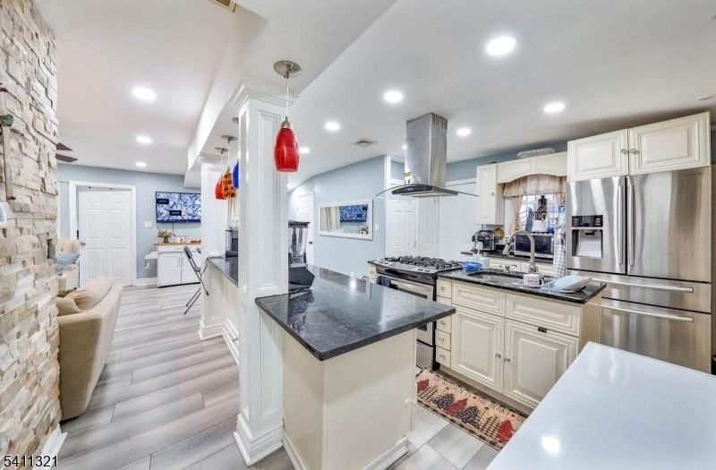 376 Elmora Ave - Photo 5 of 12