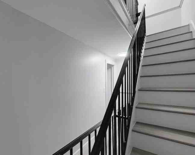 130 1st St #4 - Photo 3 of 14