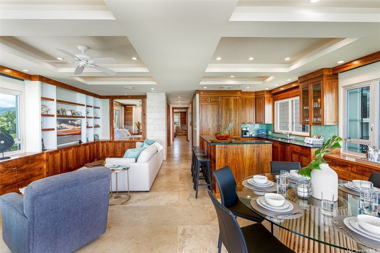 2937 Kalakaua Ave Apt 61 #61 - Photo 6 of 22