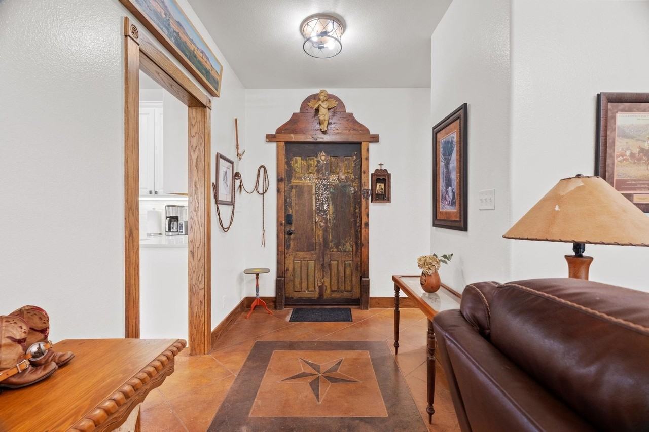 102 Camm Lary Cir - Photo 3 of 20