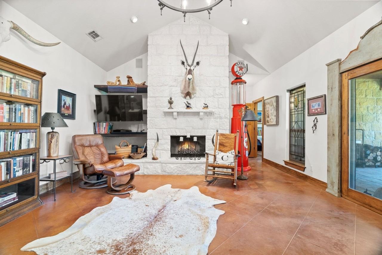 102 Camm Lary Cir - Photo 4 of 20