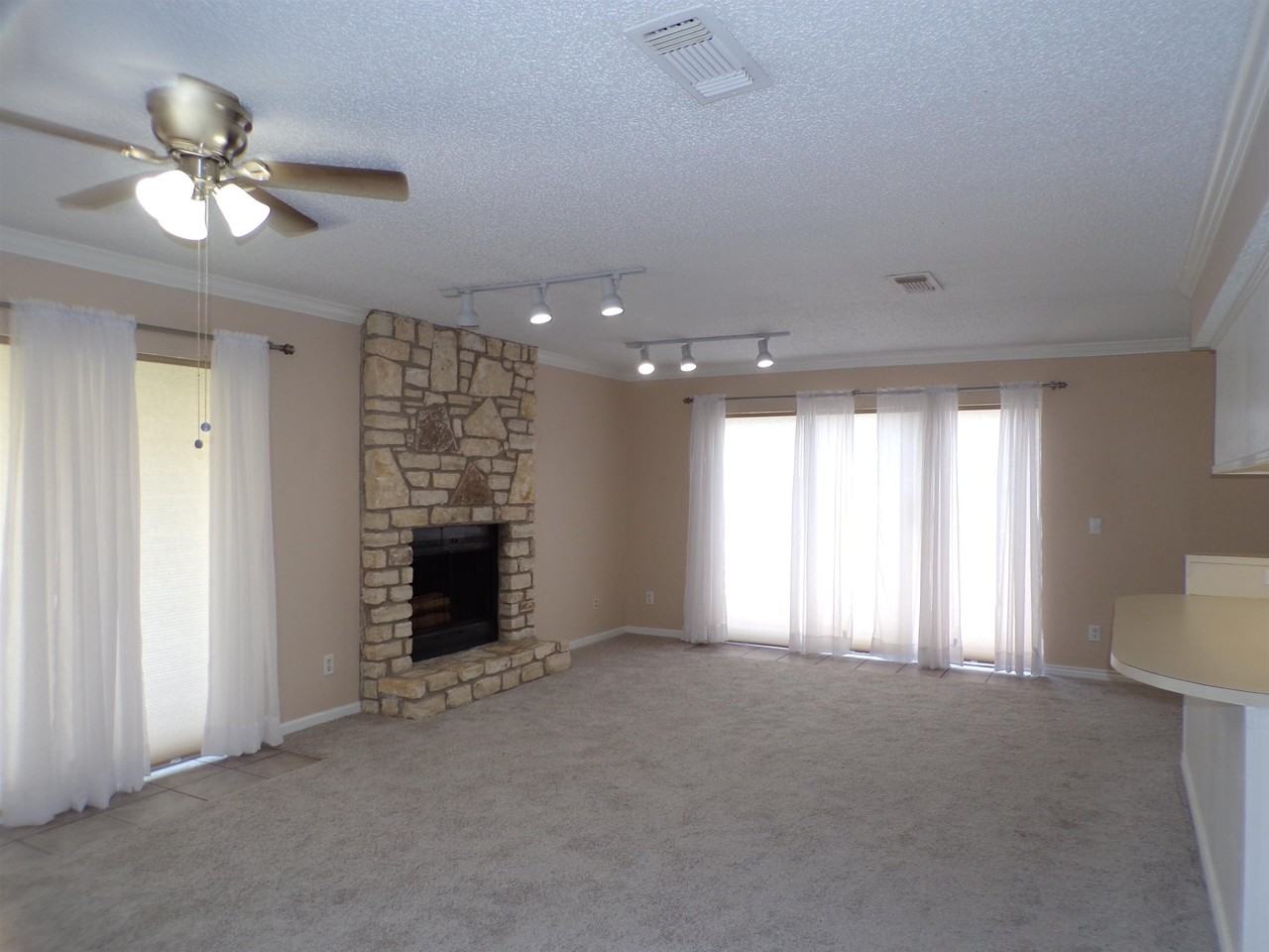 106 Dawn - Photo 4 of 16