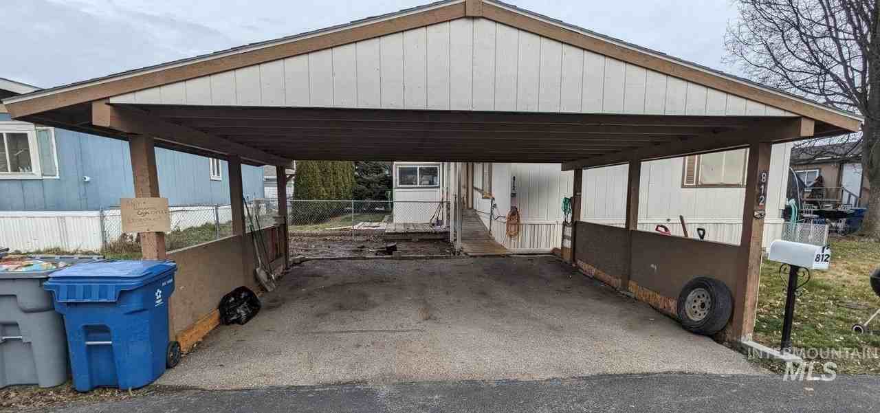 812 Garden Valley St - Photo 2 of 20