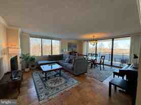 5225 Pooks Hill Rd - Photo 1 of 1