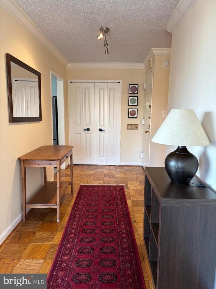 5225 Pooks Hill Rd - Photo 2 of 31