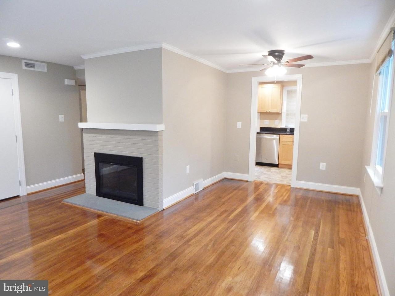 2349 Woodland Rd - Photo 2 of 18