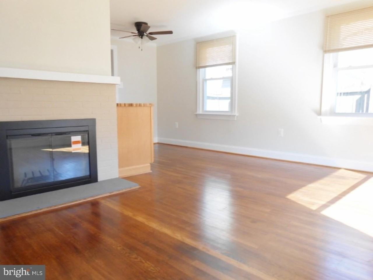 2349 Woodland Rd - Photo 4 of 18