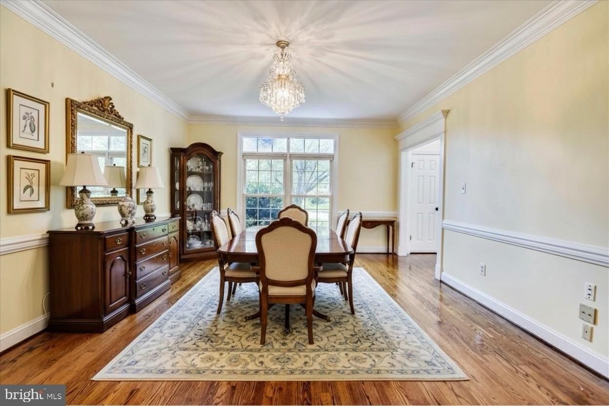 9715 Middleton Ridge Rd - Photo 5 of 30