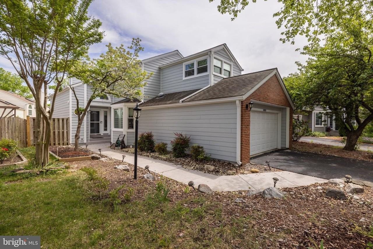 6015 Good Lion Ct - Photo 3 of 47