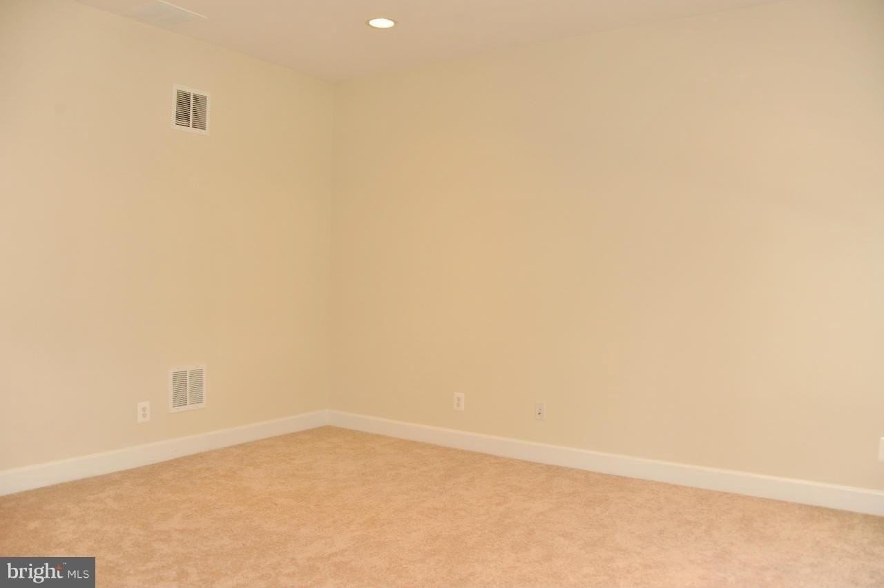 2492 Terra Cotta Cir - Photo 5 of 30