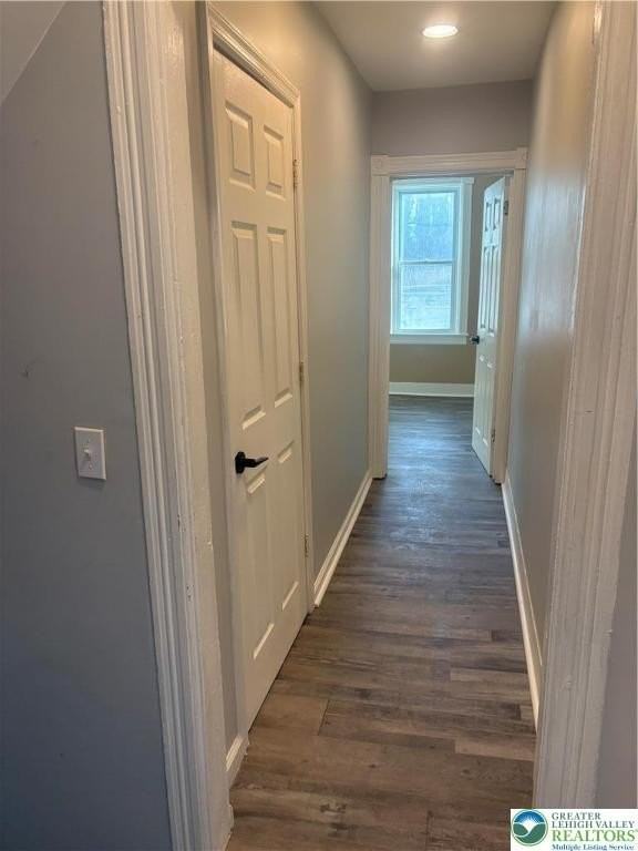 513 Spruce St - Photo 7 of 8