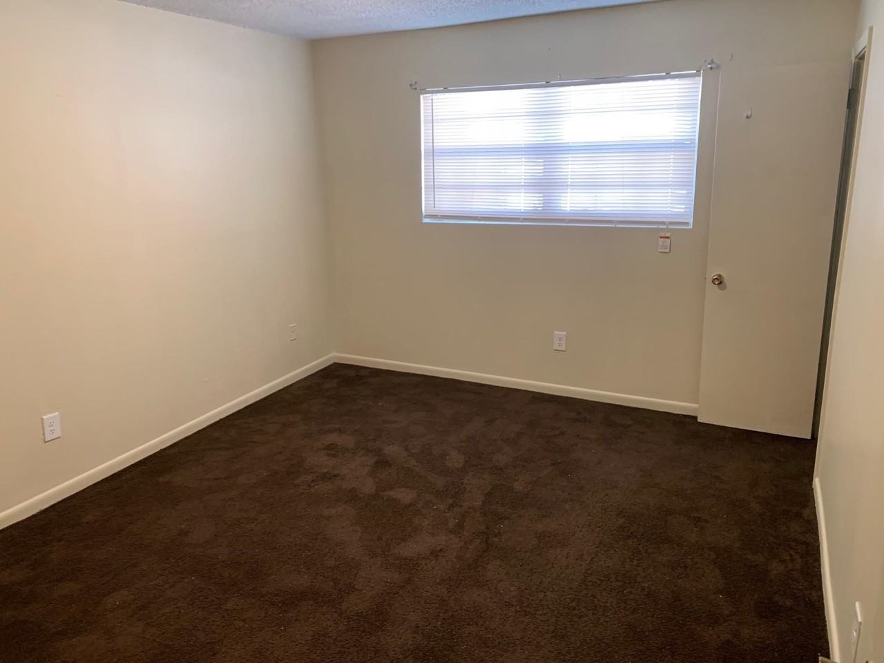 3438 Spottswood Ave #3438 - Photo 5 of 11