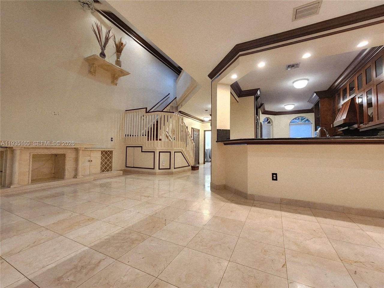 21028 Ne 34th Ct #21028 - Photo 3 of 42