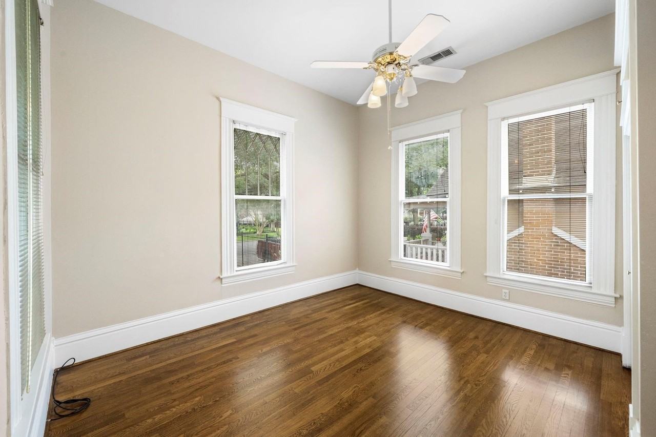 1651 Cortlandt St - Photo 3 of 16