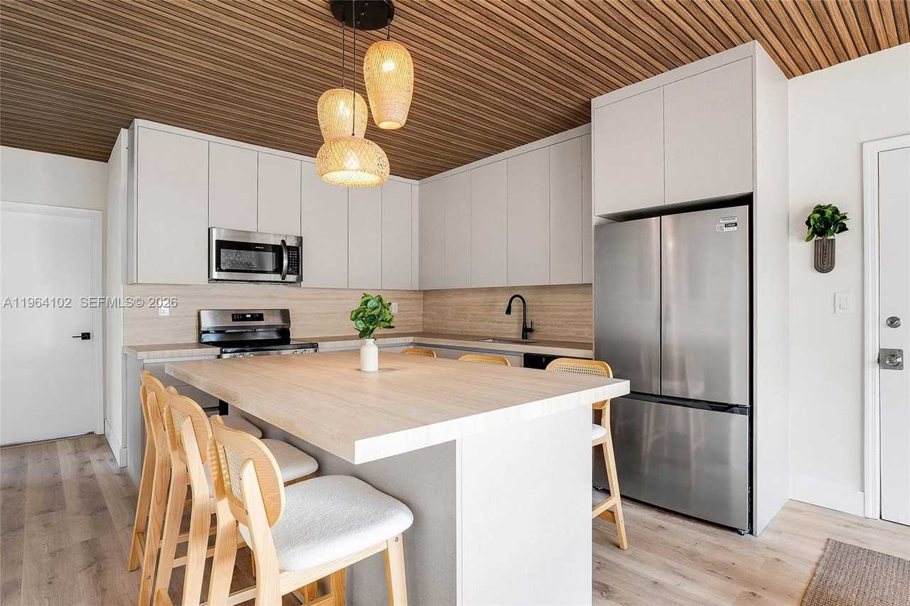 1275 Marseille Dr #42 - Photo 6 of 22