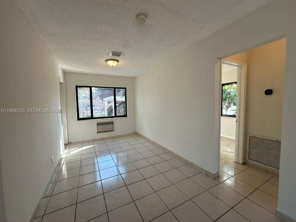 926 Polk St - Photo 6 of 23