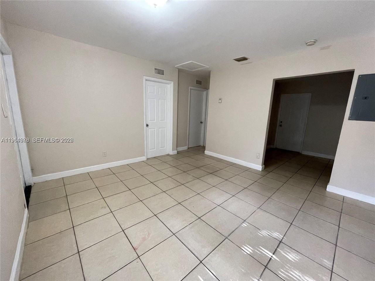 534 Nw 23rd Ave #3 - Photo 7 of 18