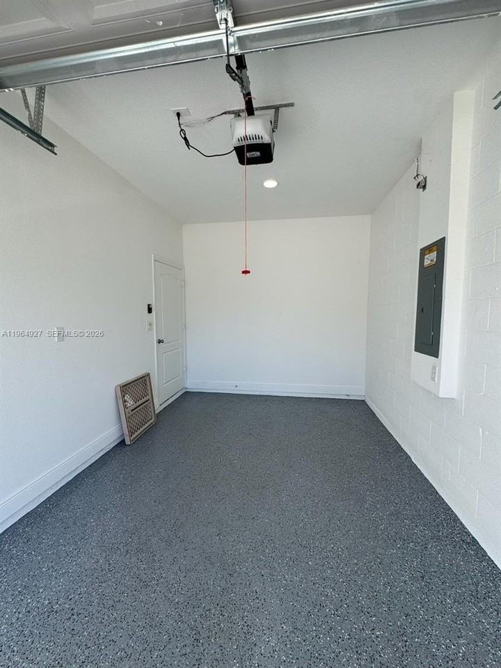 649 Lincoln St #649 - Photo 5 of 46