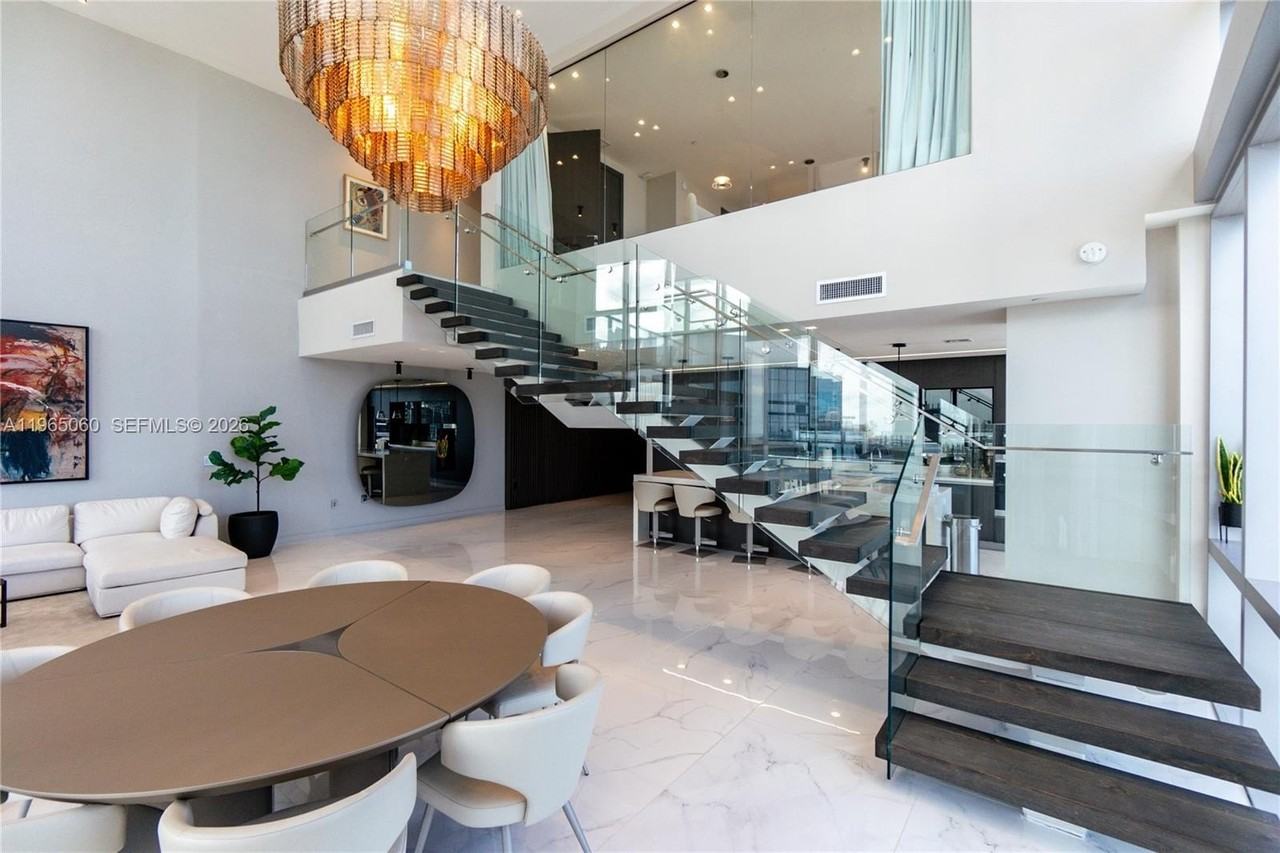 851 Ne 1st Ave #4611 - Photo 4 of 50