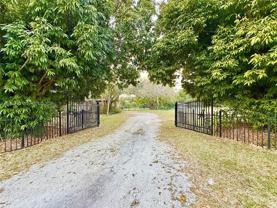 1621 Sw 117th Ave - Photo 1 of 1