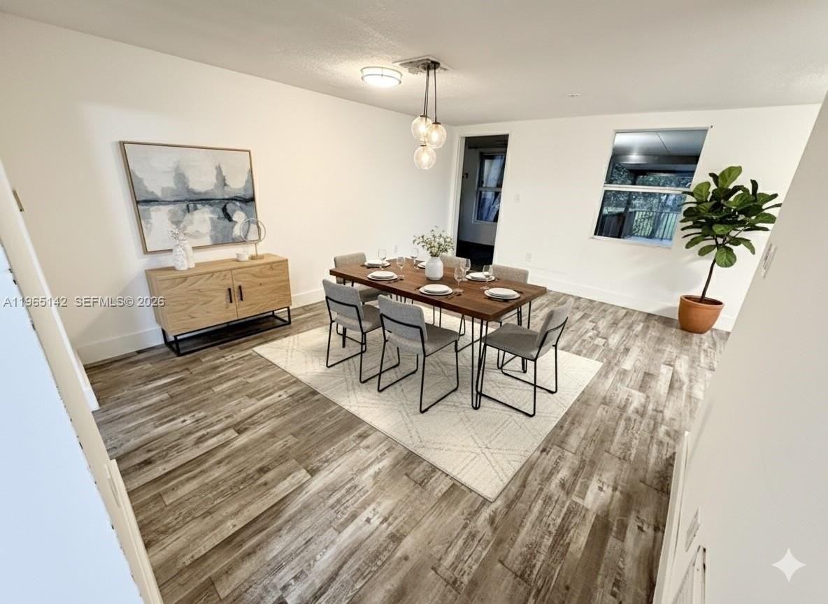 1621 Sw 117th Ave - Photo 7 of 39