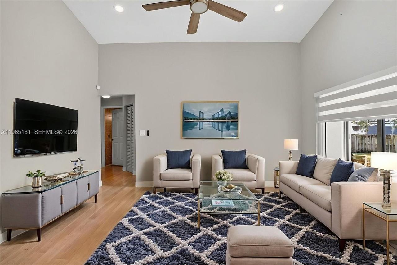 20309 Sw 86th Ct - Photo 6 of 41