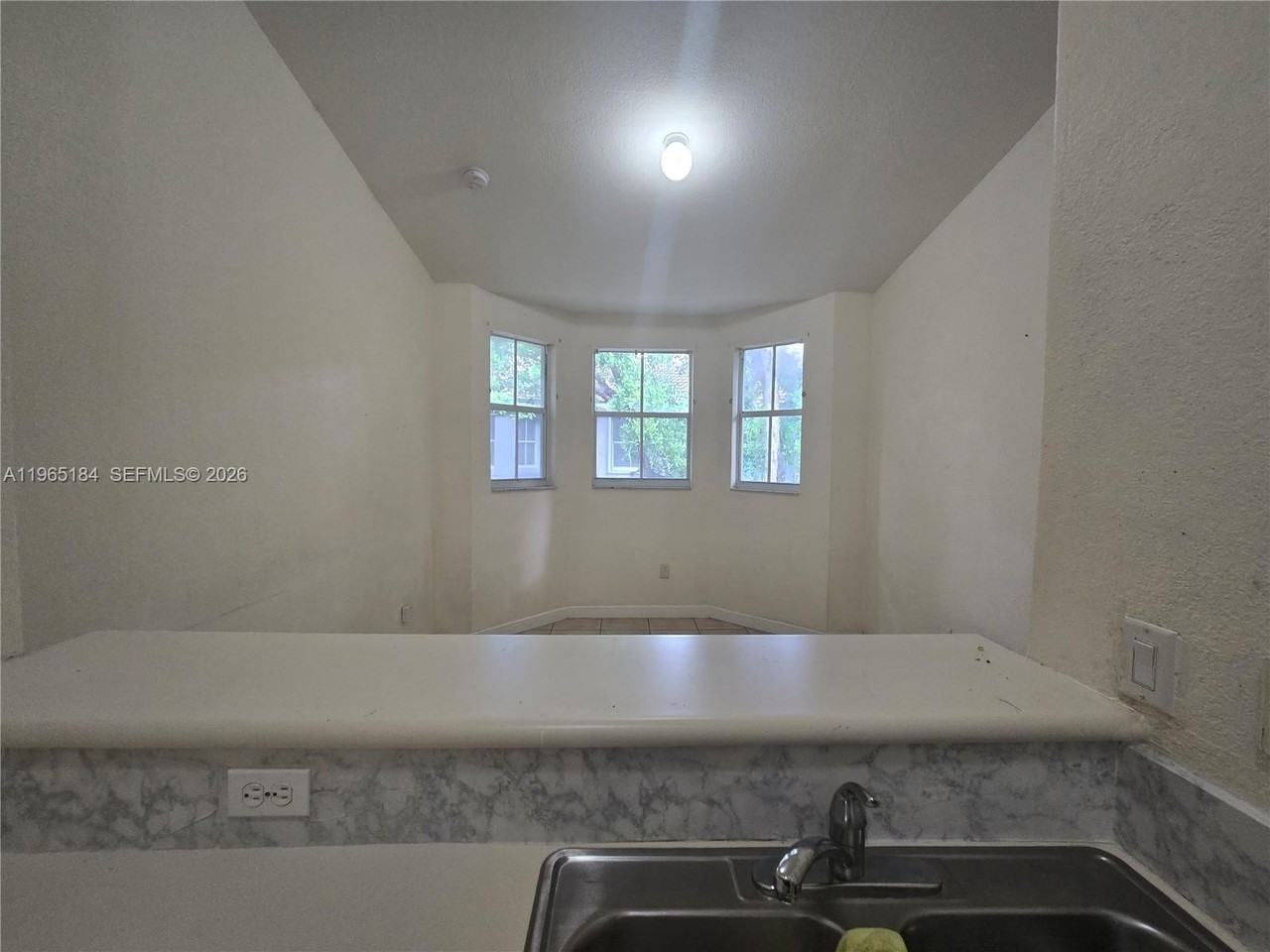 1661 Se 28th St #203 - Photo 7 of 10