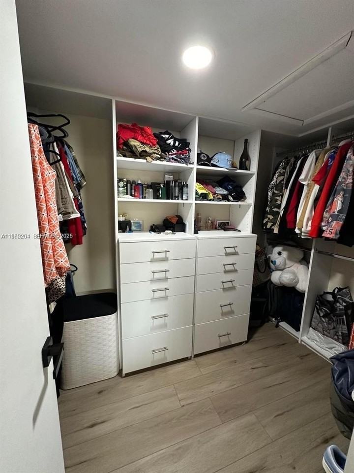 6609 Sw 116th Pl #E - Photo 5 of 16