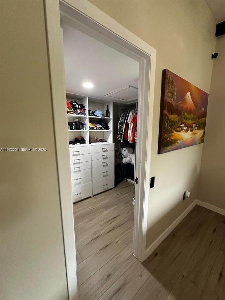 6609 Sw 116th Pl #E - Photo 7 of 16