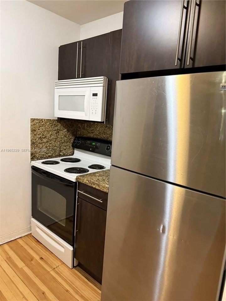 23 Majorca Ave #1 - Photo 2 of 8