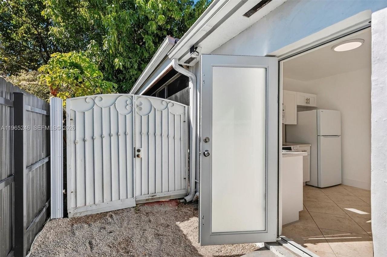 7320 S Waterway Dr #A - Photo 5 of 14