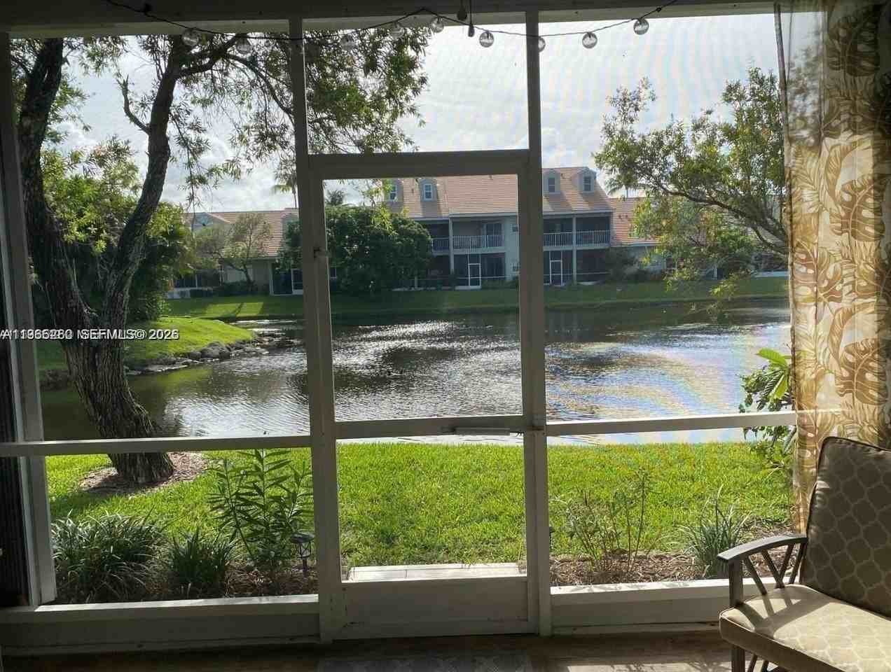 51 N Lakeshore Dr #51 - Photo 7 of 32