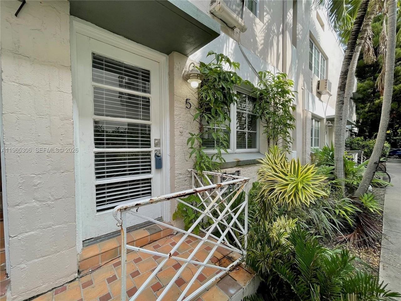 720 Meridian Ave #5 - Photo 2 of 12