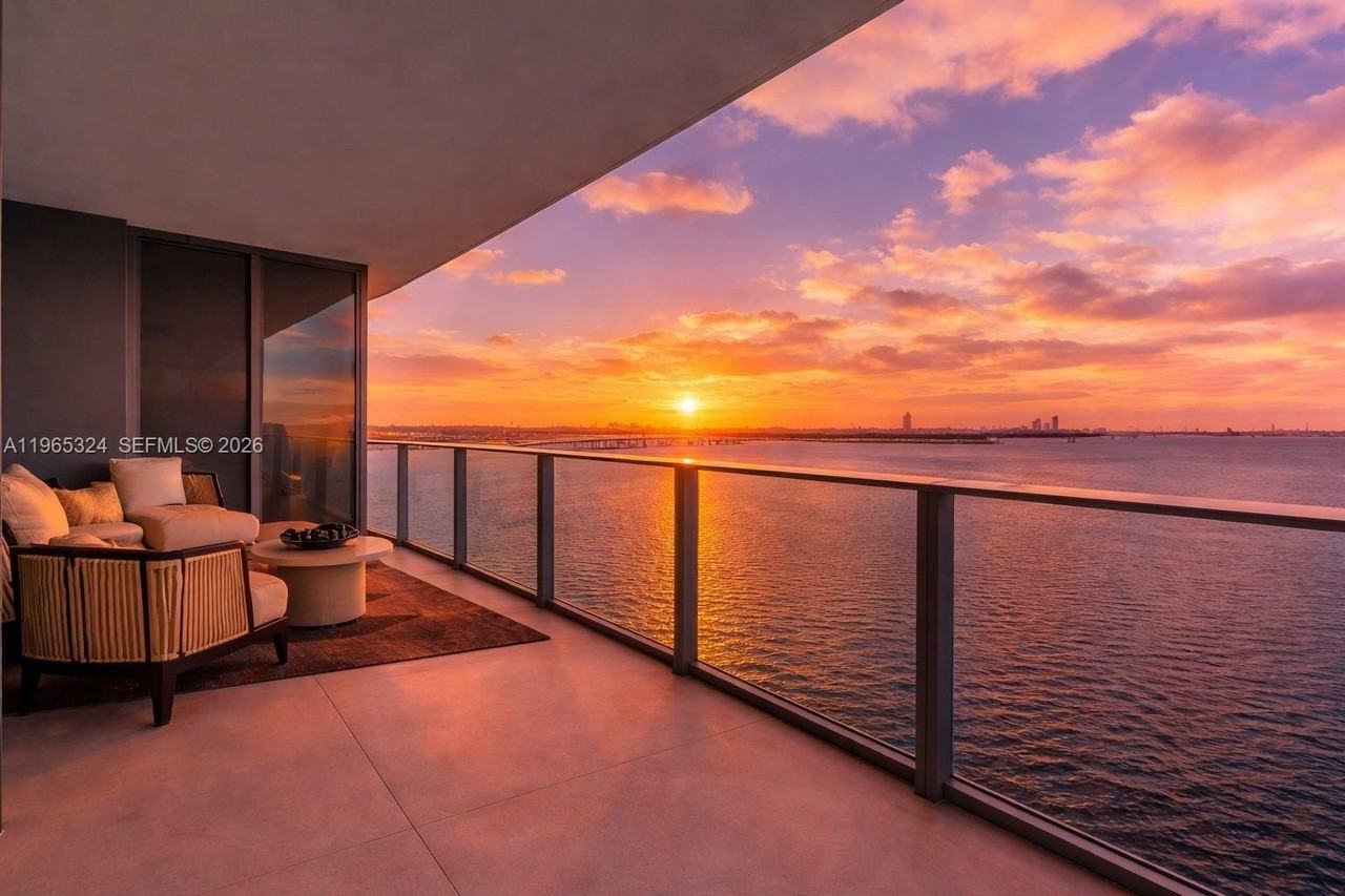 700 Ne 24th St #1203 - Photo 2 of 50