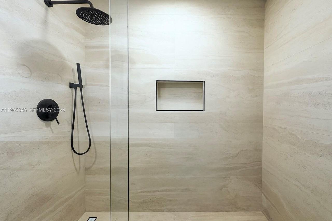 4671 Sw 43rd Ter #2 - Photo 7 of 13