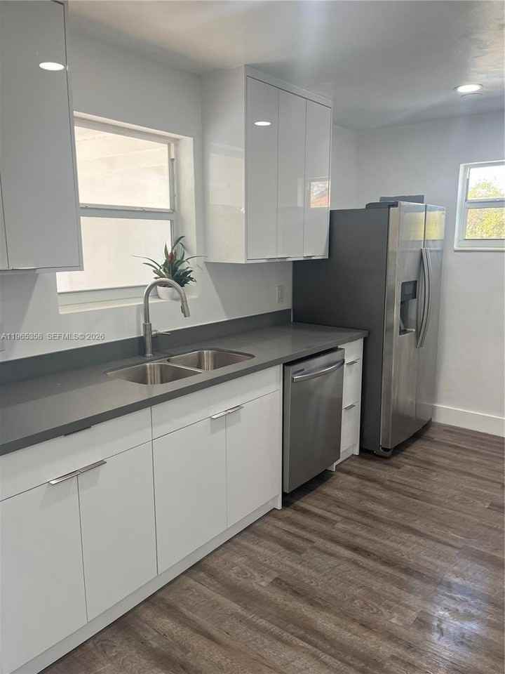 3310 Sw 94th Pl - Photo 5 of 7