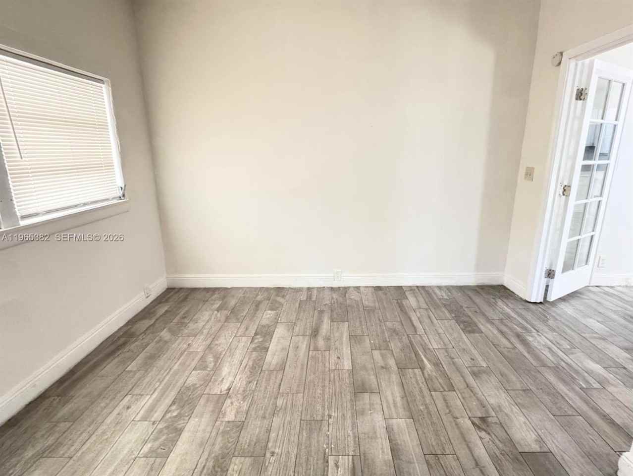 605 S J St #3 - Photo 6 of 25