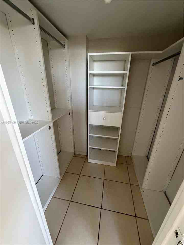 1830 Dixieanna St #406 - Photo 5 of 46