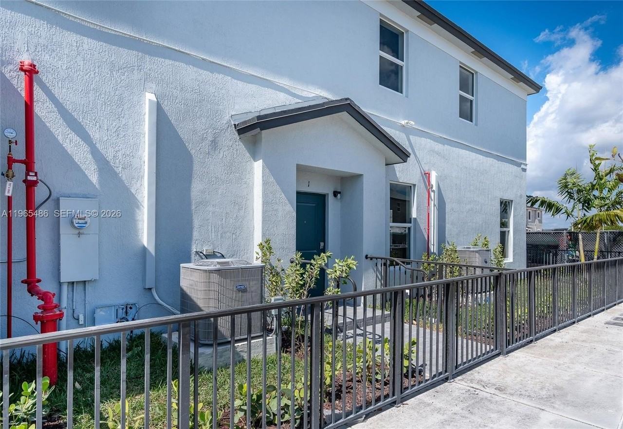 12470 Sw 248th St #1 - Photo 3 of 28