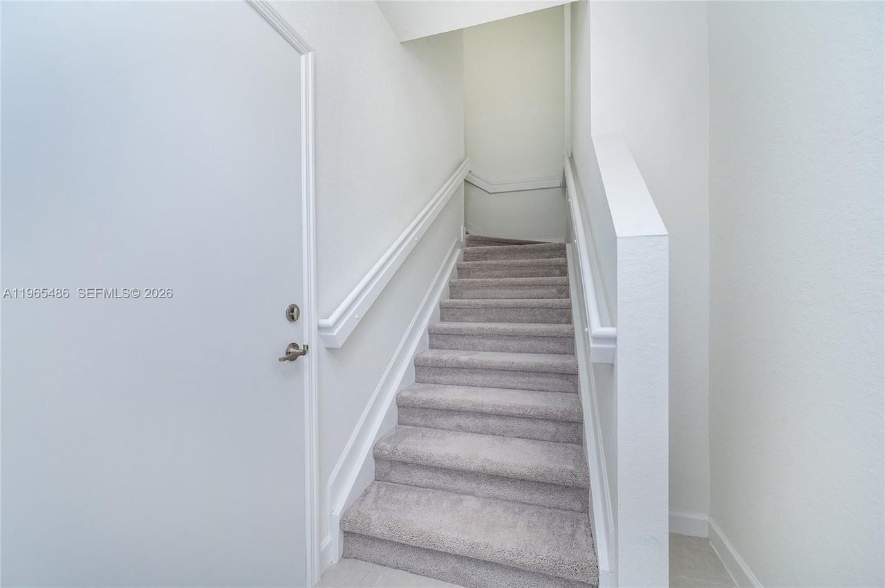 12470 Sw 248th St #1 - Photo 7 of 28