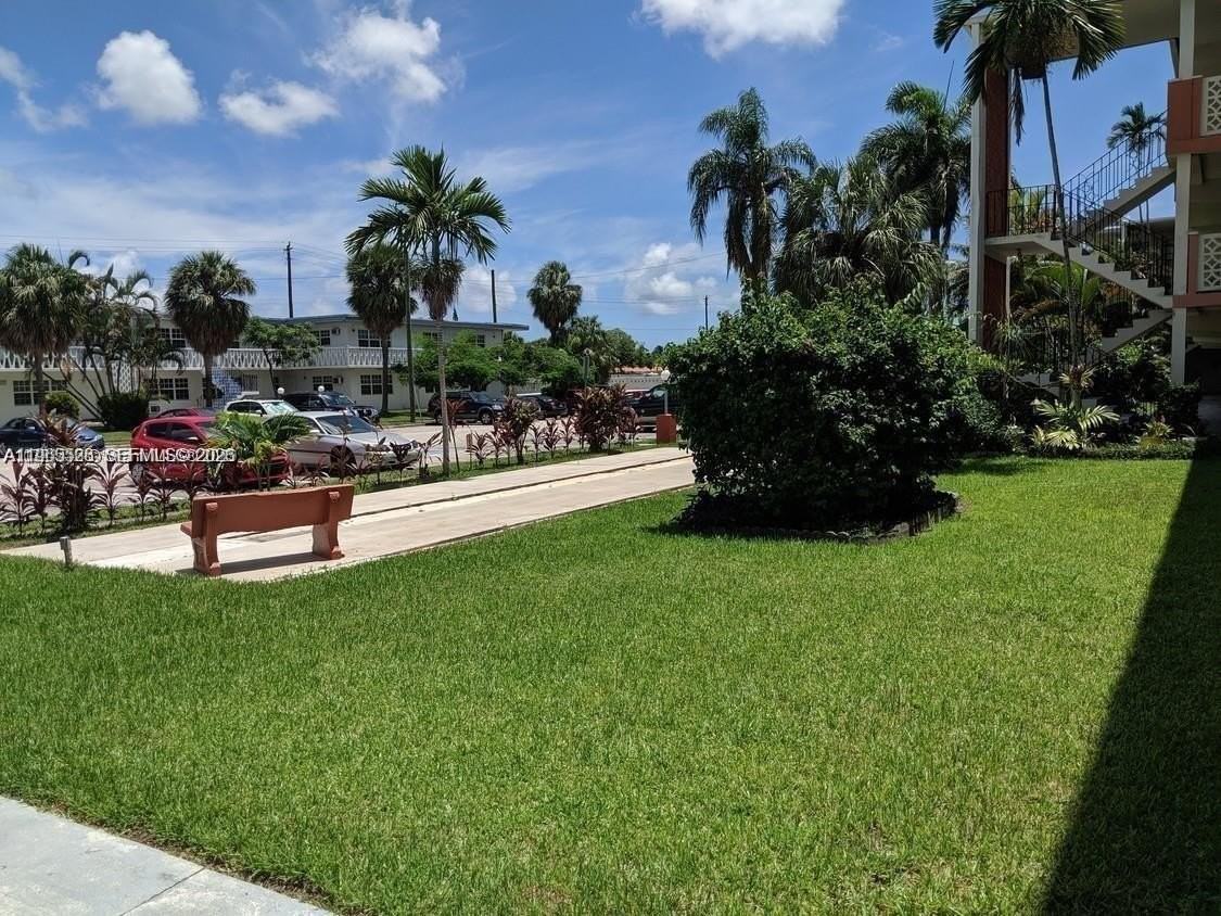 1450 Ne 170th St #114 - Photo 3 of 14