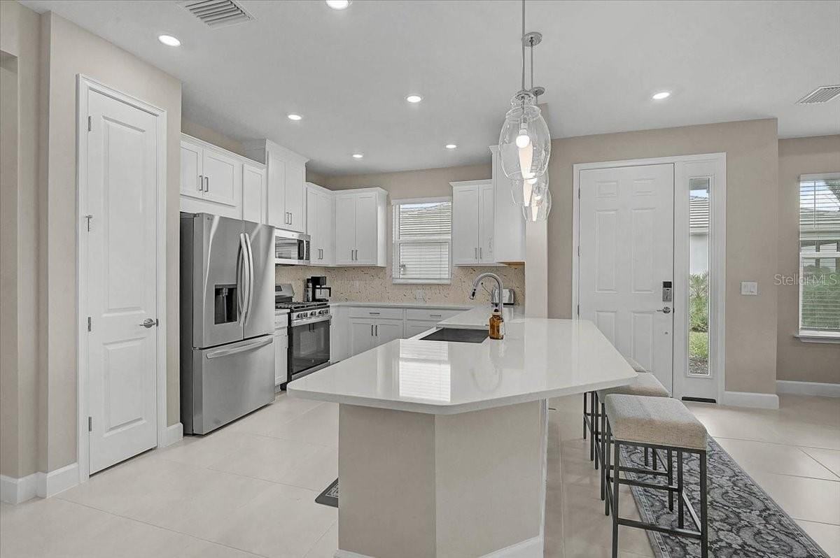 7782 Waning Moon Way - Photo 7 of 50