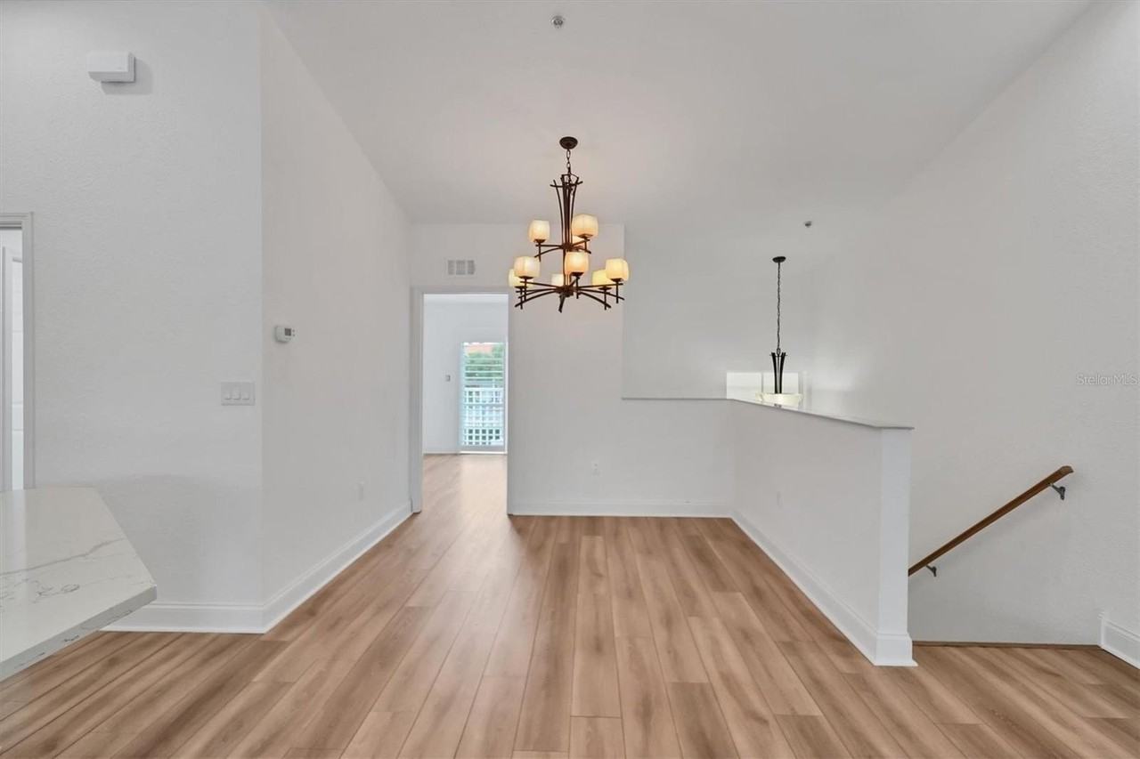 7269 Fountain Palm Cir - Photo 4 of 29