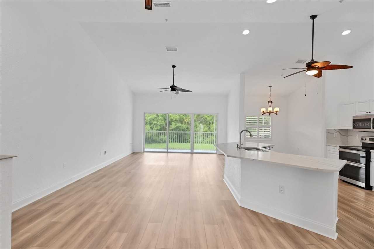 7269 Fountain Palm Cir - Photo 5 of 29