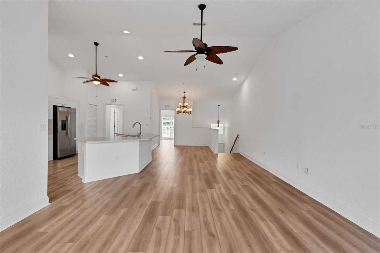 7269 Fountain Palm Cir - Photo 6 of 29