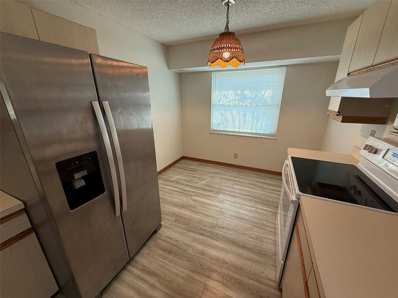 2586 Logsdon St - Photo 6 of 14