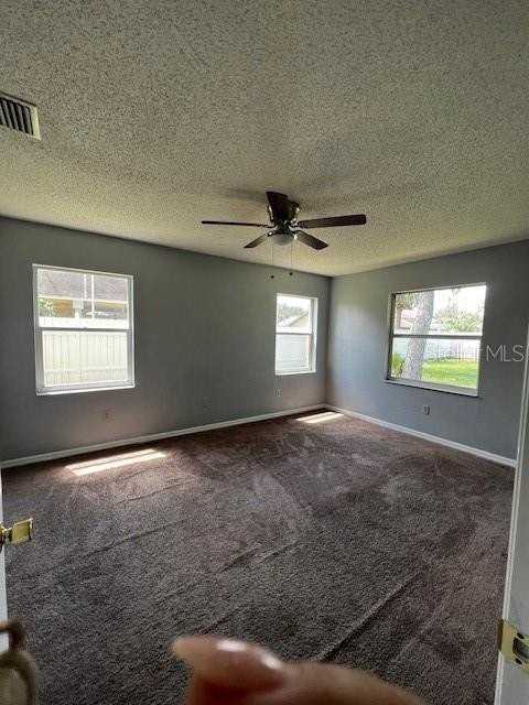 106 Freeport Ln - Photo 7 of 9