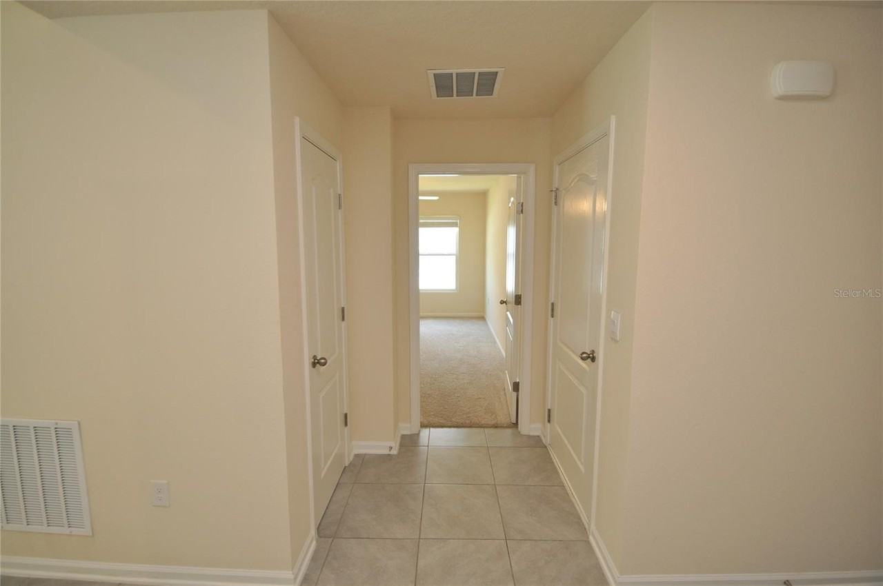 80 Oakleaf Way - Photo 3 of 33